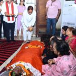 मुख्यमंत्री श्री विष्णु देव साय ने पद्मश्री डॉ. सुरेंद्र दुबे को दी श्रद्धांजलि