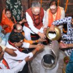 हर-हर महादेव से गूंज उठा भोरमदेव : मुख्यमंत्री श्री विष्णुदेव साय ने हेलीकॉप्टर से पुष्पवर्षा कर हजारों कांवड़ियों का किया भव्य स्वागत