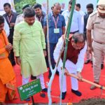 मुख्यमंत्री श्री विष्णु देव साय ने नवीन विधानसभा परिसर में किया पौधरोपण