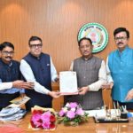 मुख्यमंत्री से CAIT प्रतिनिधियों की सौजन्य मुलाकात, स्वदेशी संकल्प यात्रा में शामिल होने का दिया आमंत्रण