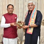  केंद्रीय पर्यटन एवं संस्कृति मंत्री श्री गजेन्द्र सिंह शेखावत ने मुख्यमंत्री श्री विष्णुदेव साय से की सौजन्य भेंट